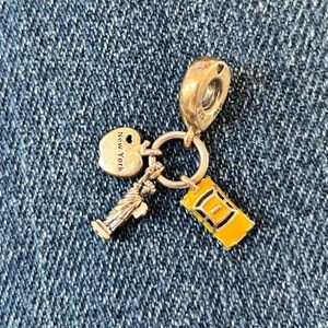 Pandora Retired New York City Charm